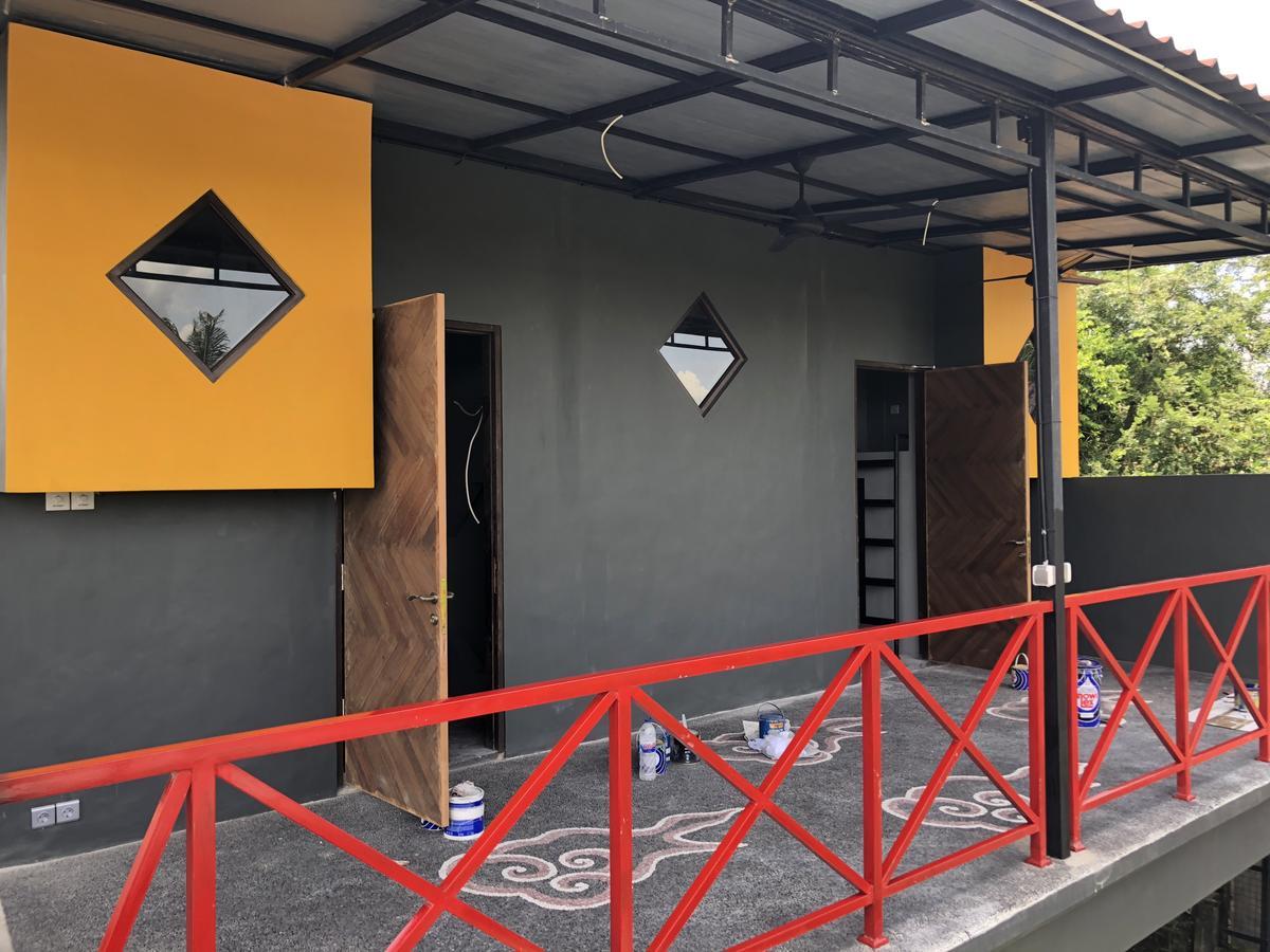 Hacco Capsule Hotel Ubud  Exterior photo
